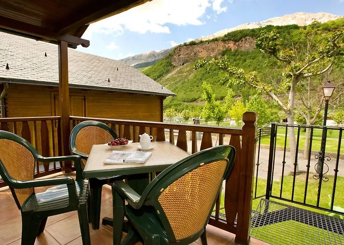 博尔达阿纳德特简易别墅酒店 *